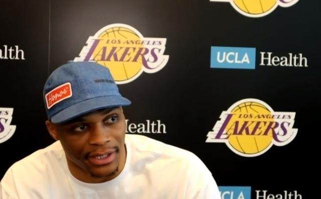 开云体育官方app-韦少：我从来没有挑战教练 我一直都非常愿意牺牲